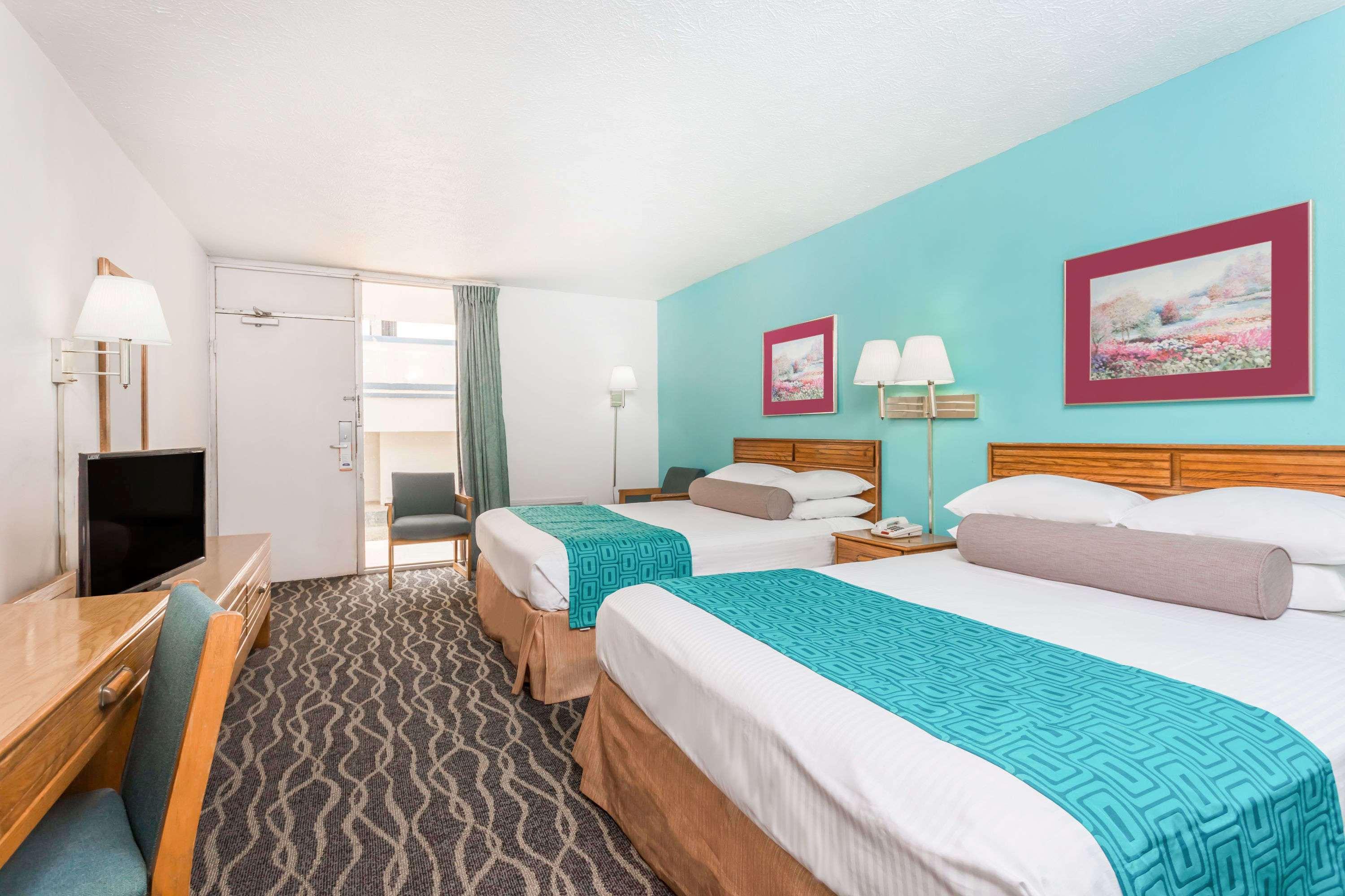Howard Johnson By Wyndham Commerce Ga Exterior photo